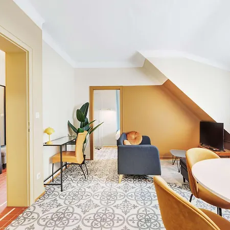 Stylish 1-bedroom Near Center *