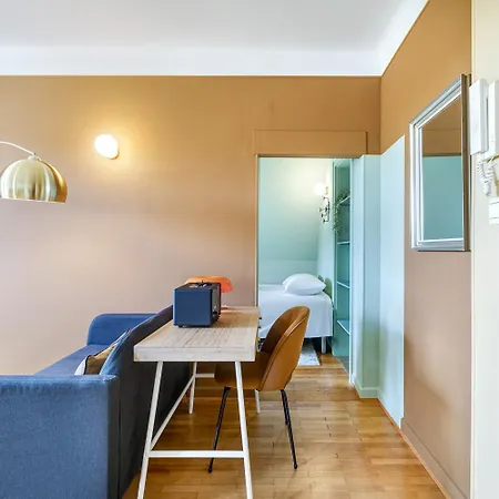 Stylish 1-bedroom Near Center