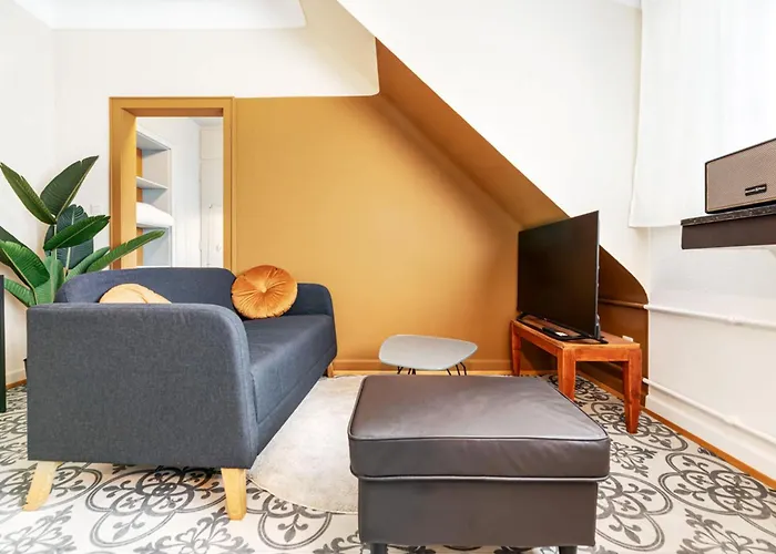 דירה Stylish 1-bedroom Near Center