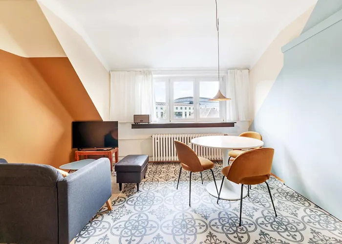 Stylish 1-bedroom Near Center דירה לוקסמבורג