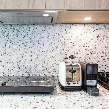 Stylish 1-bedroom Near Center Apartment Luxemburg